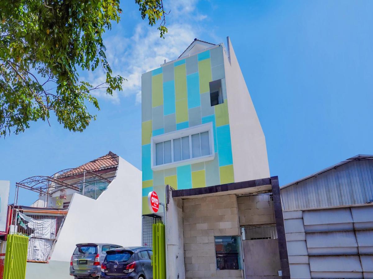Super Oyo Capital O 90336 Olive Guest House Surabaya Dış mekan fotoğraf