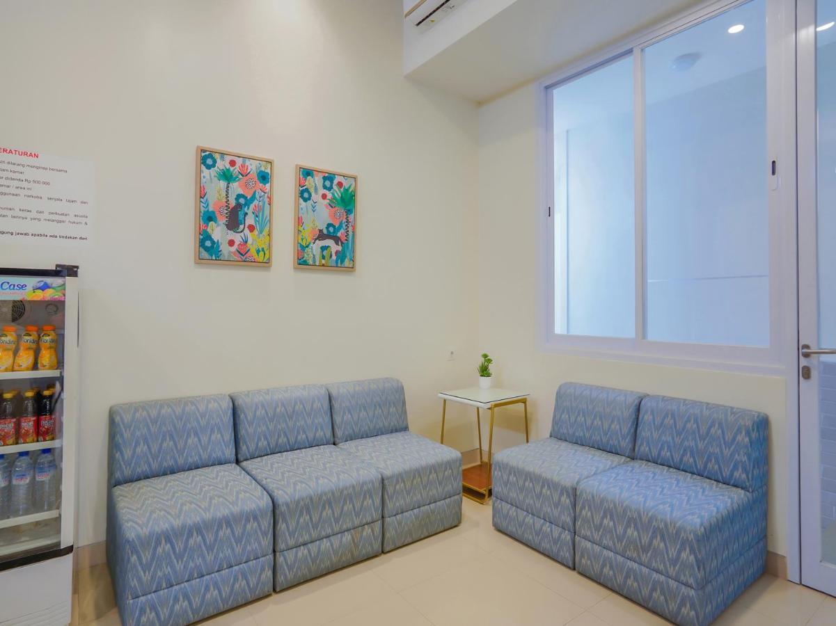 Super Oyo Capital O 90336 Olive Guest House Surabaya Dış mekan fotoğraf