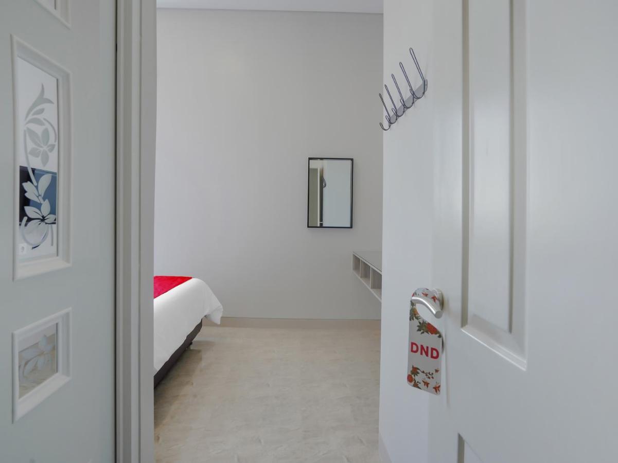 Super Oyo Capital O 90336 Olive Guest House Surabaya Dış mekan fotoğraf
