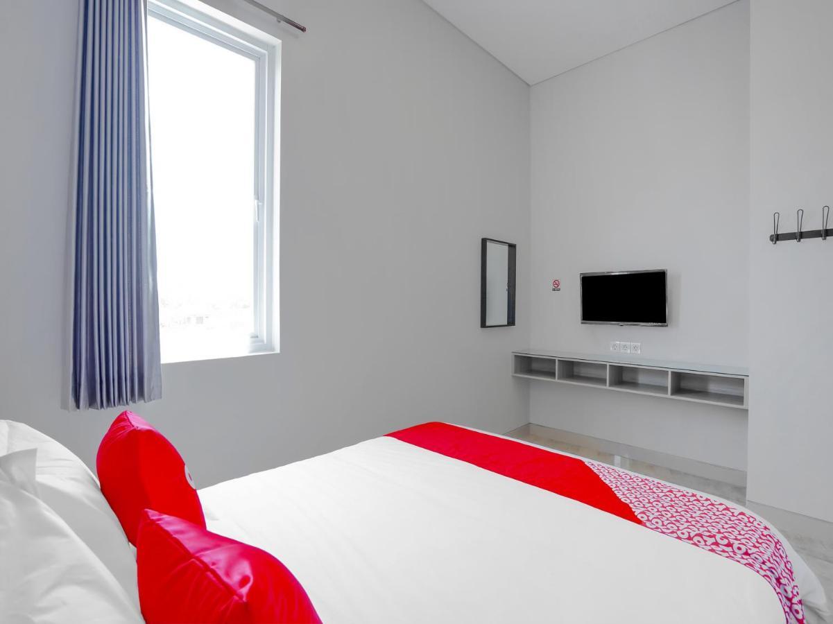 Super Oyo Capital O 90336 Olive Guest House Surabaya Dış mekan fotoğraf